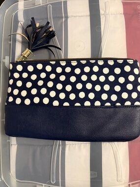 Navy Polka Dot Tassel Wristlet Clutch - Navy & White